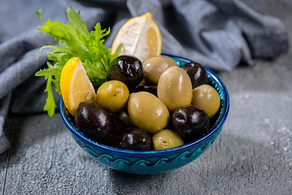 Оливки/Маслины